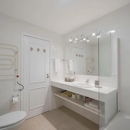 Casa Da Cebola By An Island *